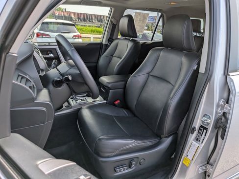 Certified 2022 Toyota 4Runner Limited AWD/4WD image 14