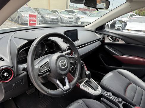 Used 2018 MAZDA CX-3 Touring w/ Preferred Equipment Package FWD image 11