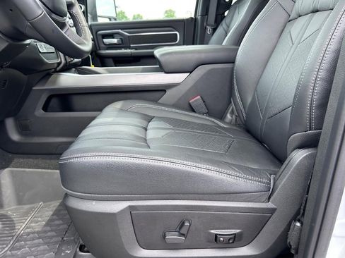 Used 2024 RAM 2500 Laramie w/ Sport Appearance Package image 22