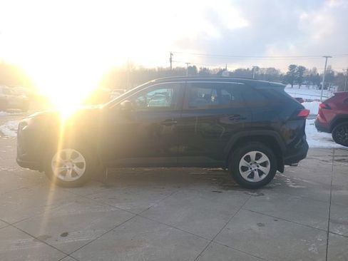 Used 2019 Toyota RAV4 LE w/ All Weather Liner Package image 4