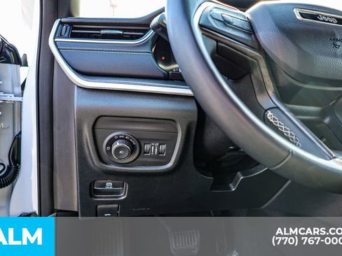 Used 2024 Jeep Grand Cherokee Limited AWD/4WD image 28