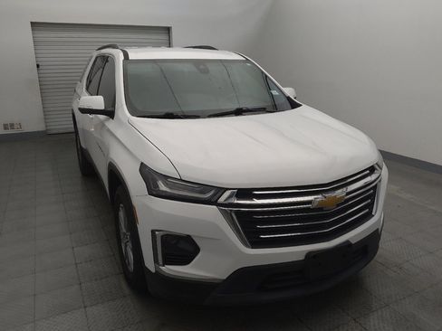 Used 2022 Chevrolet Traverse LT FWD image 14