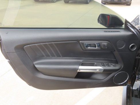 Used 2016 Ford Mustang GT Premium w/ Equipment Group 401A RWD image 16
