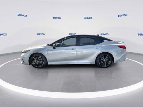 Used 2025 Toyota Camry XSE FWD image 5