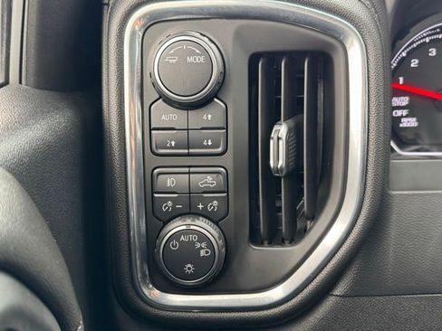 Certified 2021 Chevrolet Silverado 1500 LT Trail Boss w/ Convenience Package II image 28