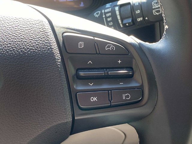 Used 2024 Hyundai Venue SEL FWD image 19