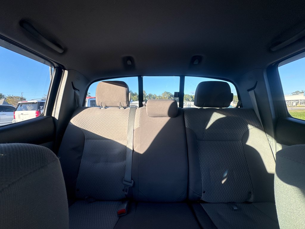 Used 2015 Toyota Tacoma 4x4 Double Cab w/ SR5 Package image 18