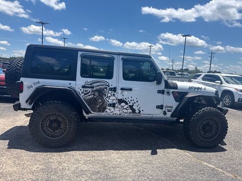 Used 2022 Jeep Wrangler Unlimited Sport AWD/4WD image 8