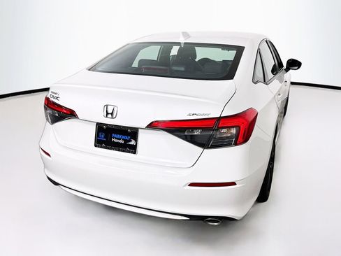 Used 2024 Honda Civic Sport image 7