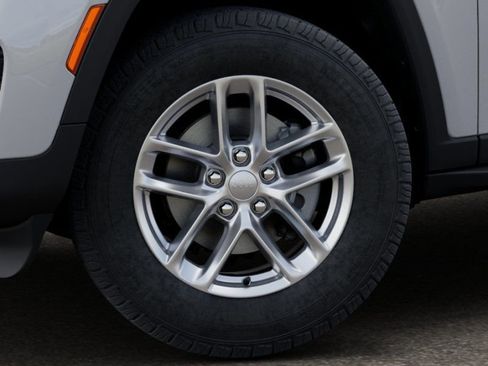 New 2026 Jeep Grand Cherokee Laredo X AWD/4WD image 9