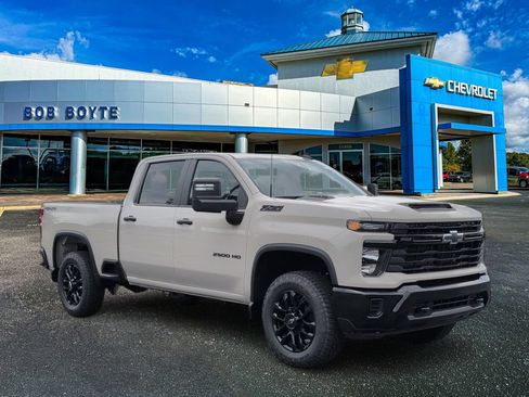 New 2026 Chevrolet Silverado 2500 Custom w/ Custom Blackout Package AWD/4WD image 9