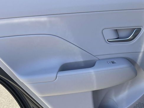 New 2026 Hyundai Kona SEL Premium image 9