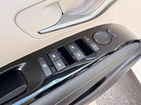 New 2026 Hyundai Tucson Limited AWD/4WD image 18
