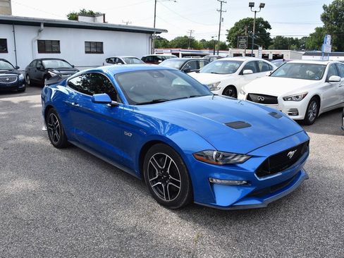 Used 2021 Ford Mustang GT w/ Equipment Group 301A RWD image 9