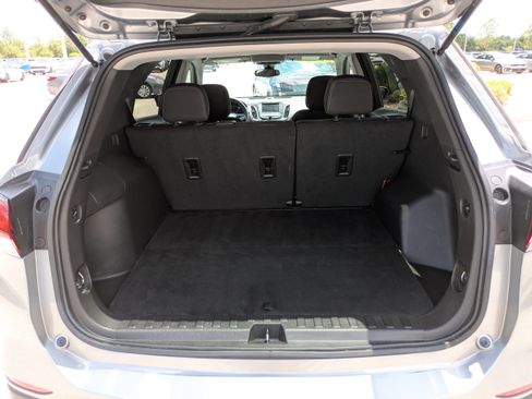 Used 2023 Chevrolet Equinox LS w/ LS Convenience Package FWD image 14