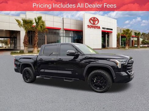 Used 2023 Toyota Tundra SR5 w/ SR5 Convenience Package AWD/4WD image 2