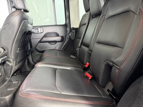 Used 2023 Jeep Wrangler Unlimited Rubicon AWD/4WD image 27