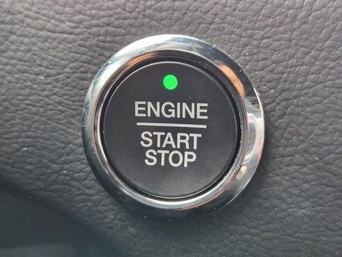 Used 2022 Ford Edge ST-Line AWD/4WD image 19