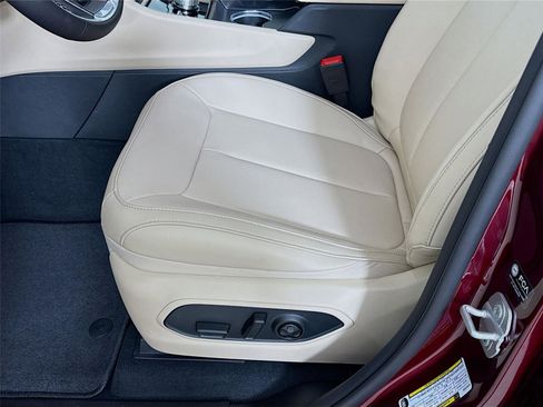 New 2025 Jeep Grand Cherokee Limited image 21