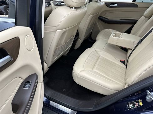 Used 2018 Mercedes-Benz GLE 350 4MATIC image 23