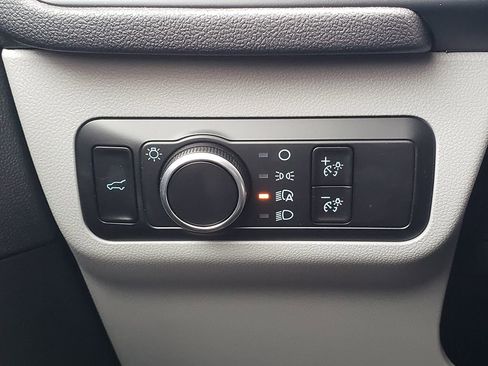 Used 2025 Ford Escape Active w/ Cold Weather Package image 27