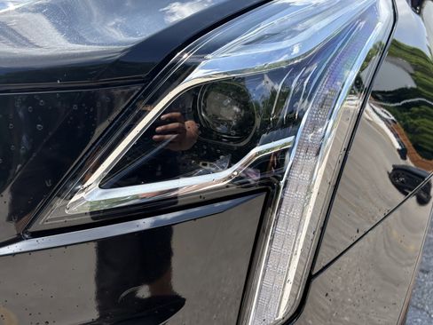 Used 2021 Cadillac XT5 Premium Luxury FWD image 6