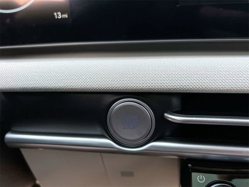 New 2026 Hyundai Tucson Limited image 33