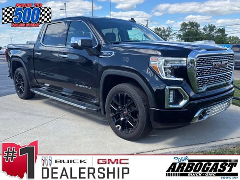 Used 2022 GMC Sierra 1500 Denali w/ Driver Alert Package II AWD/4WD image 1
