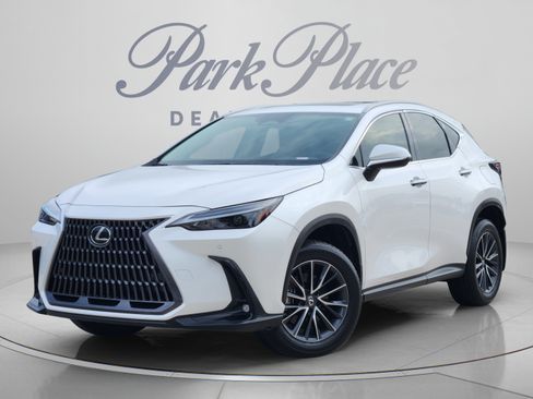 Used 2025 Lexus NX 250 FWD w/ Towing Package (2000 Lbs) image 1