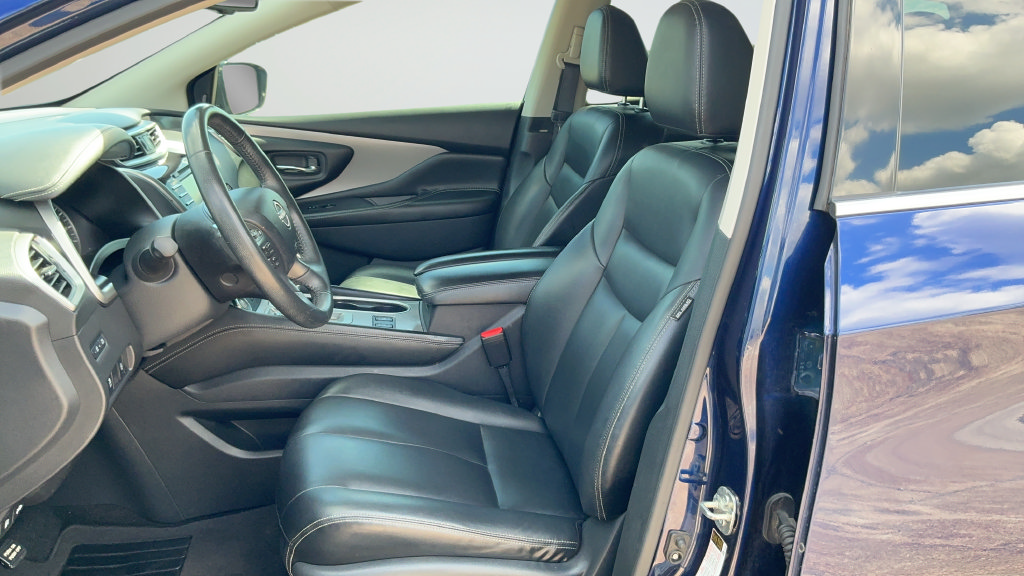 Used 2023 Nissan Murano SV FWD image 17