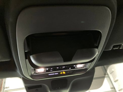 Used 2026 Lincoln Navigator L Reserve AWD/4WD image 39