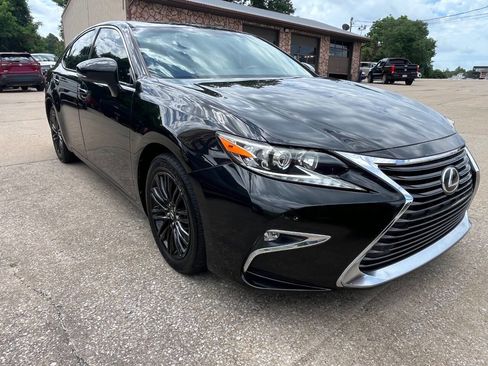 Used 2016 Lexus ES 350 w/ Premium Package w/Wood Trim FWD image 7