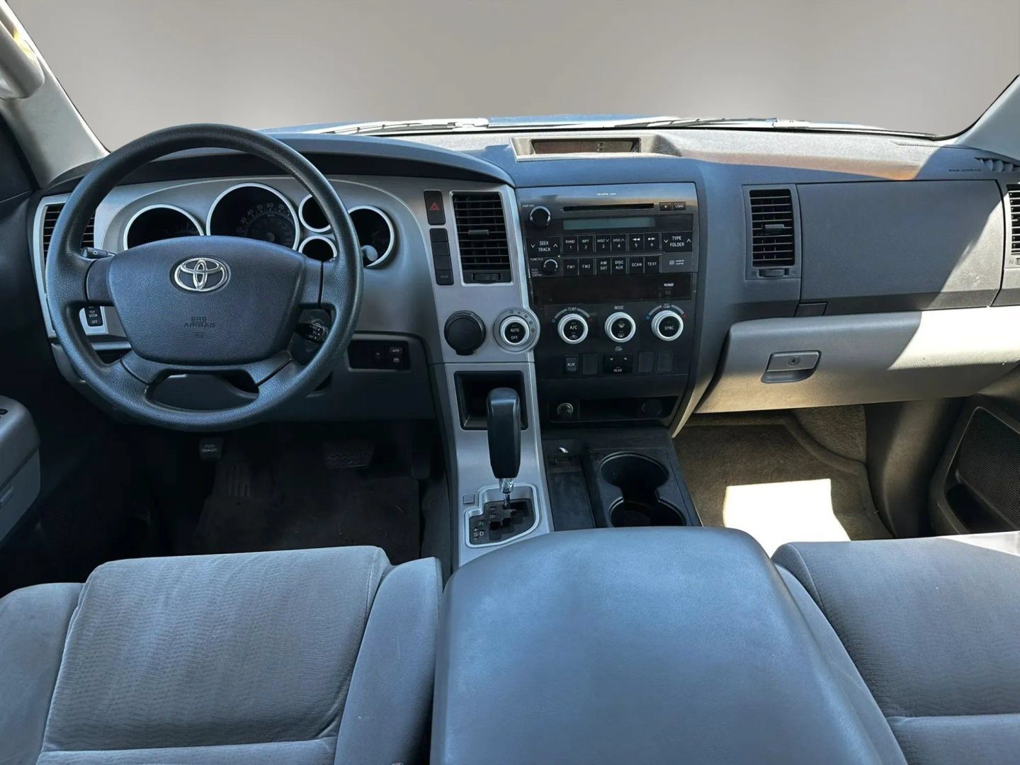 Used 2008 Toyota Sequoia SR5 RWD image 21