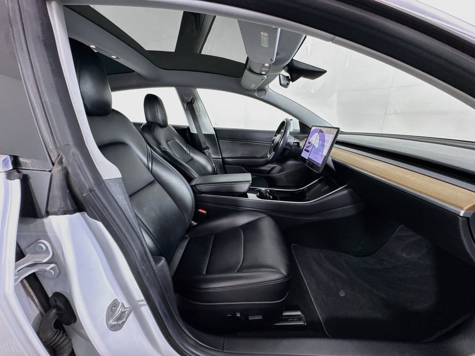 Used 2018 Tesla Model 3 Performance AWD/4WD image 25