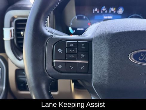 Used 2023 Ford F250 Lariat w/ Lariat Ultimate Package AWD/4WD image 16