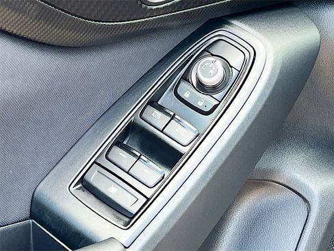 Used 2023 Subaru Crosstrek 2.0i Premium image 17