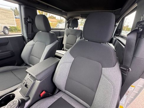 New 2026 Ford Bronco 2-Door w/ Sasquatch Package AWD/4WD image 18