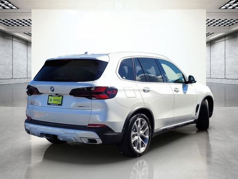 New 2026 BMW X5 xDrive50e w/ Premium Package AWD/4WD image 6