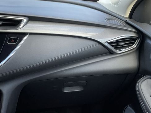 Used 2023 Buick Encore GX Essence w/ Experience Buick Package FWD image 16