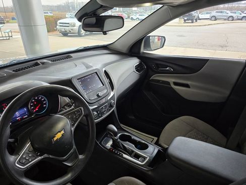 Used 2022 Chevrolet Equinox LS w/ LS Convenience Package image 15