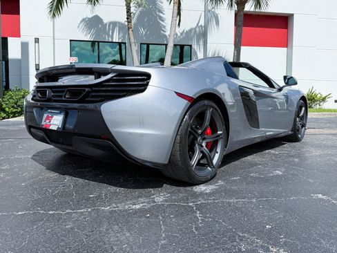 Used 2015 McLaren 650S Spider RWD image 17