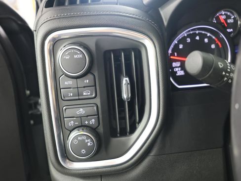 Used 2021 Chevrolet Silverado 1500 LT image 20