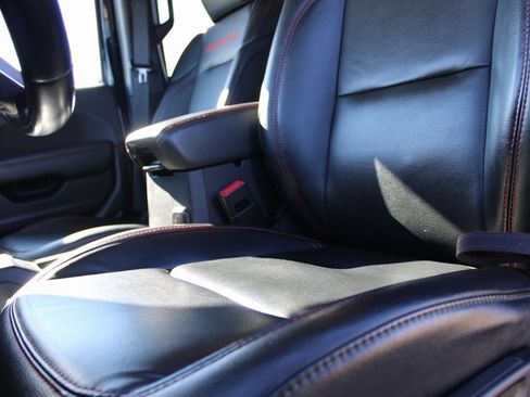 Used 2020 Jeep Wrangler Unlimited Rubicon w/ Uconnect 4C Nav & Sound Group image 11