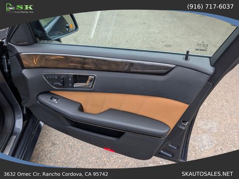 Used 2010 Mercedes-Benz E 550 Sedan image 38