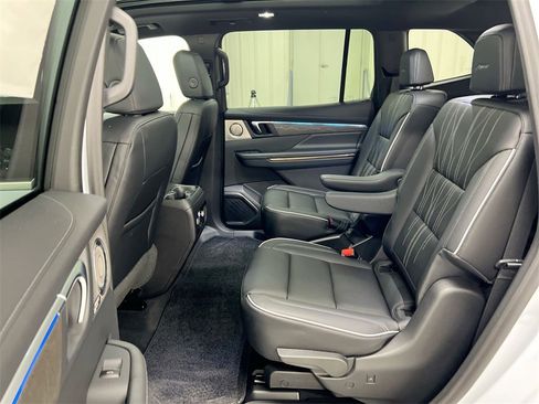 New 2026 Buick Enclave Avenir w/ Super Cruise Package image 24