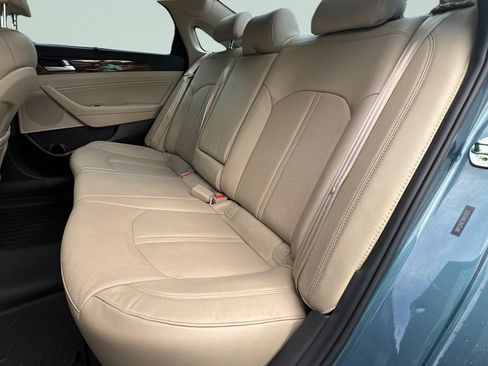 Used 2017 Hyundai Sonata Limited w/ Ultimate Package 04 FWD image 9