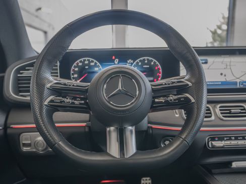 Certified 2025 Mercedes-Benz GLS 450 4MATIC w/ AMG Line Exterior image 9