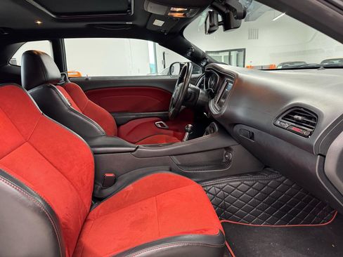 Used 2020 Dodge Challenger R/T Scat Pack RWD image 22