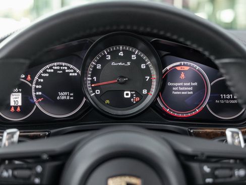 Used 2023 Porsche Panamera Turbo S Executive image 26