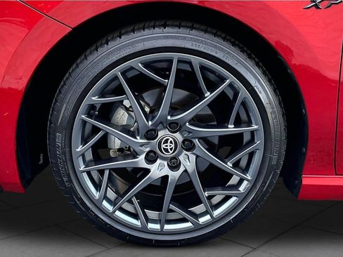 Used 2025 Toyota Camry SE w/ Convenience Package FWD image 11